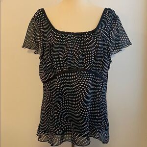 Essentials by Milano blouse 